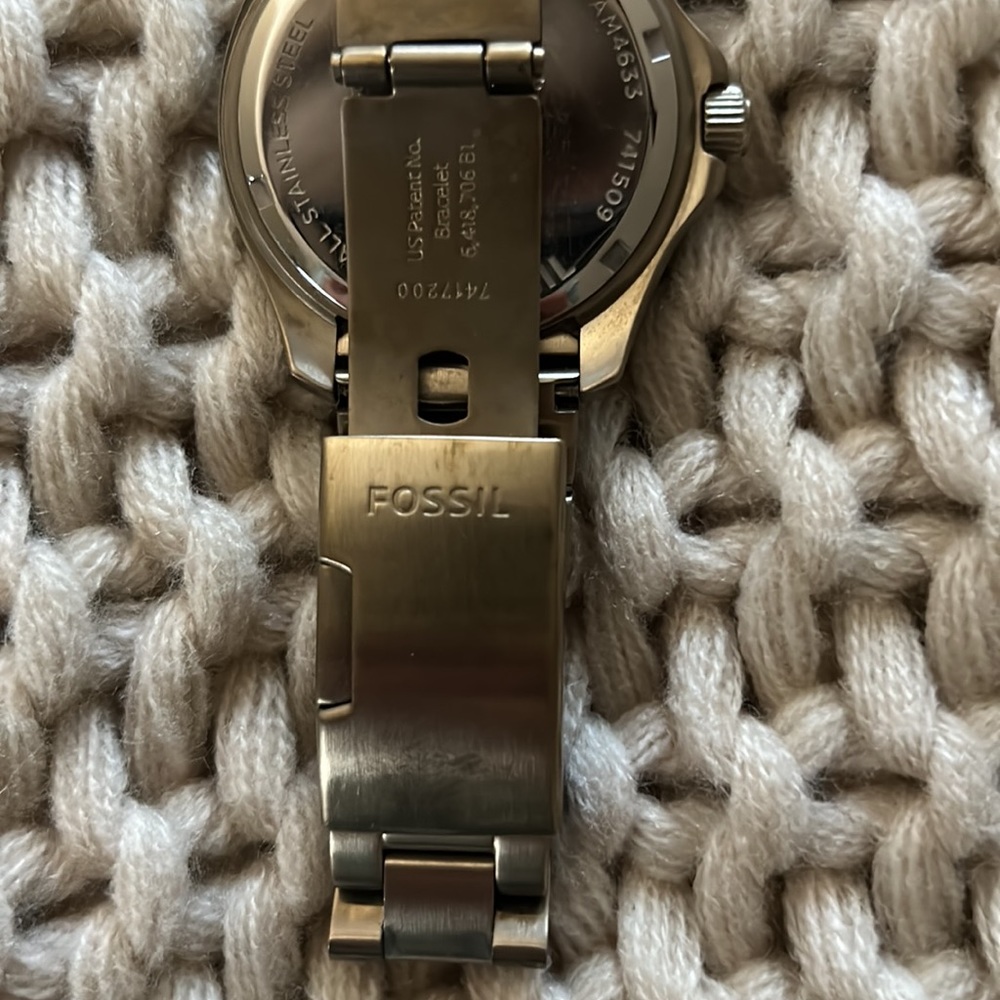 Fossil Watch - Picture 6 of 6